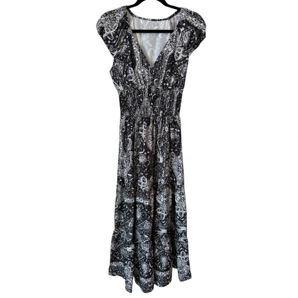 Black & White Stretch Maxi Dress - Picture 2 of 5